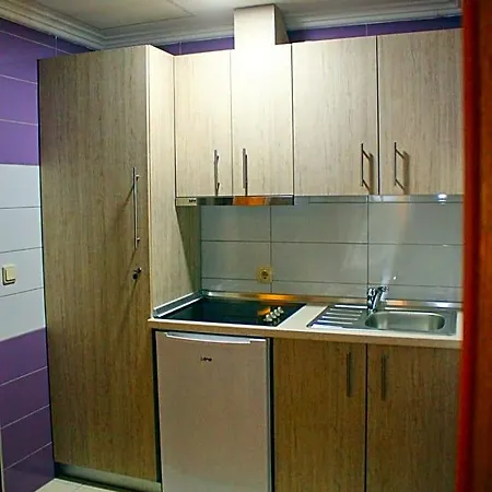 Elegance Hotel 4*