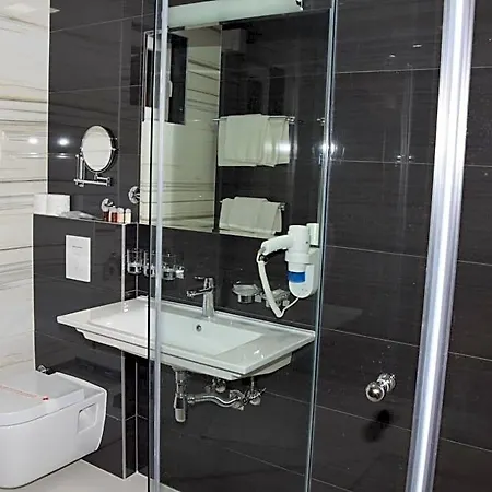 Hotel Elegance 4*